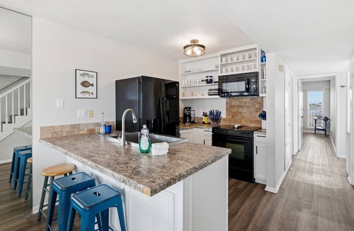 Port O Connor House | WATERFRONT Dockside close to ICW