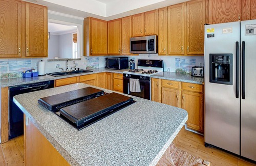 Brigands' Bay House | Waterfront, dog-friendly house with pool, private hot tub, AC, W/D & kayak