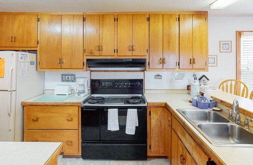Brigands' Bay House | Waterfront, Dog-Friendly House w/Shared Pool, Free WiFi, Private W/D, Central AC