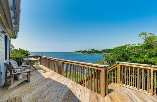 Brigands' Bay House | Waterfront, Dog-Friendly House w/Shared Pool, Free WiFi, Private W/D, Central AC