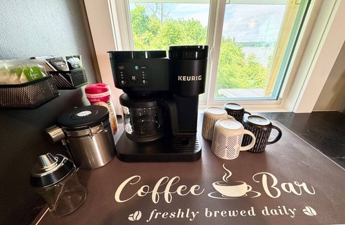 Glasco Apartment | Waterfront/Dog Friendly/Firepit/1 bedroom 2 beds