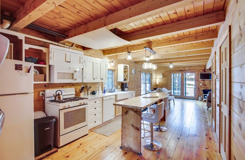 Dresden Cabin | Waterfront Dresden Cabin with Deck + Fire Pit!