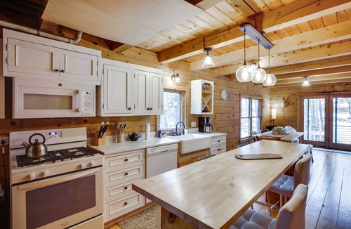 Dresden Cabin | Waterfront Dresden Cabin with Deck + Fire Pit!