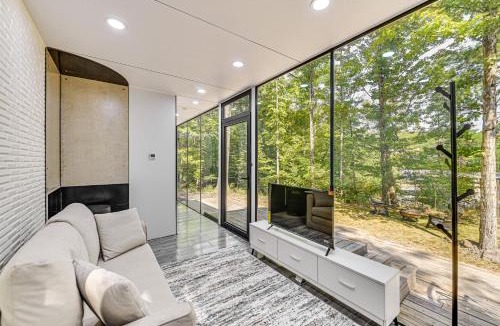 Oak Hill House | Waterfront Durham Getaway with Deck and Trails!