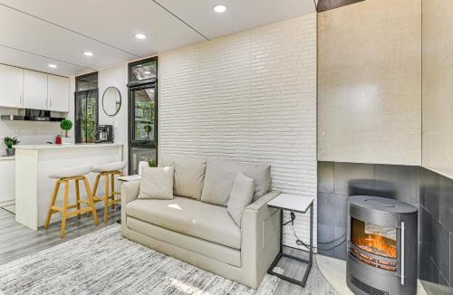 Oak Hill House | Waterfront Durham Getaway with Deck and Trails!