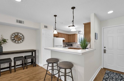Walden on Lake Conroe Condo | WATERFRONT - Emerald Lake House on Lake Conroe - Weekly and Monthly Discounts