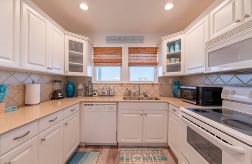 Indian Beach House | Waterfront Escape! 3BR Indian Beach Home with Huge Yard & Easy Beach Access