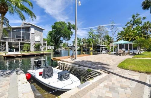 Weeki Wachee Gardens House | Waterfront Escape on Main River with Boat Slip!