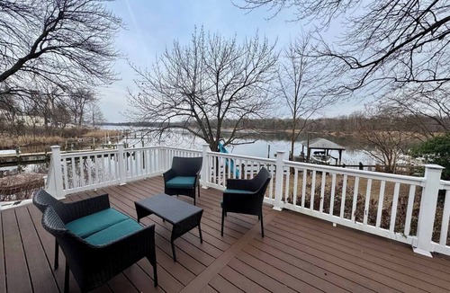 Point Pleasant House | Waterfront Escape w/Private Pier Minutes to BWI