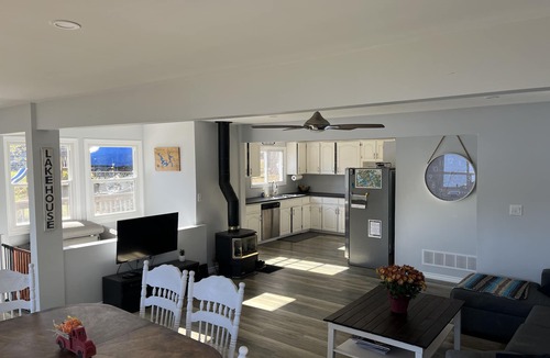 Hastings Highlands Cottage | Waterfront Family Cottage with Private Beach and Hot Tub