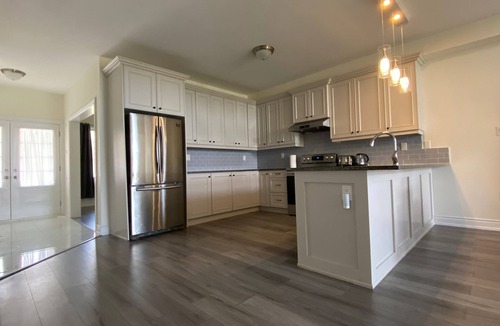 Rama Cottage | Waterfront Family Getaway ★ Lake St. John