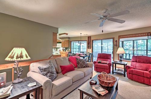Fairfield Bay House | Waterfront Family Home with Deck, 5 Miles to Marina!
