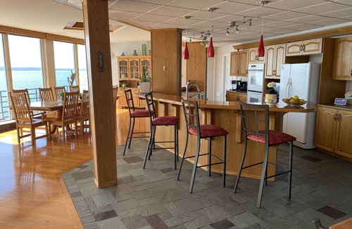 Shuniah House | Waterfront Family Rental on Lake Superior