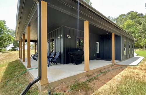 Oakhurst House | Waterfront Farmhouse Getaway. *Newly built