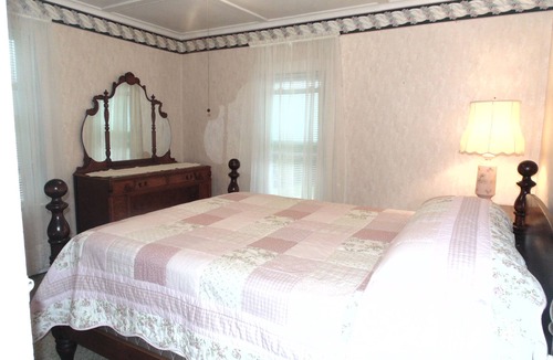 Warrensburg Other | WATERFRONT FARMHOUSE