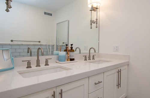 Cayuga Cottage | Waterfront Finger Lakes Home with Hot Tub + Close to Wineries!