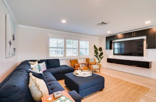 Biggar House | Waterfront Fort Myers Home: Private Pool & Dock