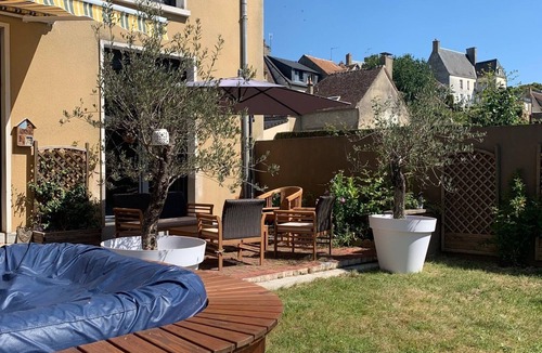 Maresche House | Waterfront Villa Romana with SPA