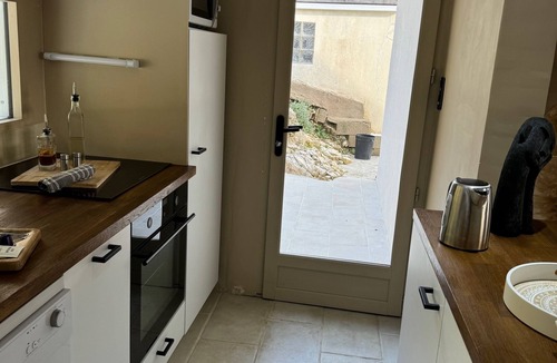 Rochefort-sur-Nenon House | Waterfront house Les Roches