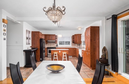 Sainte-Martine House | Waterfront Fully Furnished Pet-Friendly All-Inclusive
