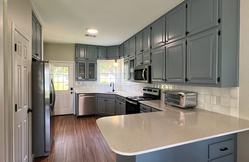 Burnet House | Waterfront Fun on Inks Lake