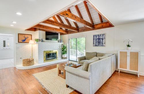 Gainesville House | Waterfront Gainesville Home with Private Boat Dock!