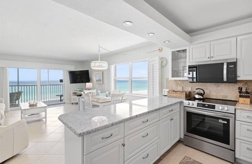 Fort Myers Beach Condo | Waterfront Gateway Villas – Stunning Gulf & Bay Views, North End