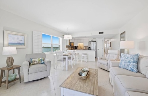 Fort Myers Beach Condo | Waterfront Gateway Villas – Stunning Gulf & Bay Views, North End