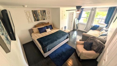 Rancocas House | Waterfront Gem