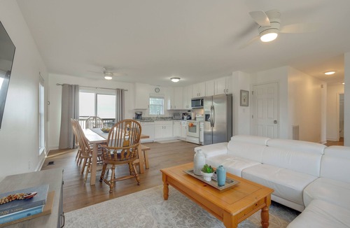 Reedville House | Waterfront Gem w/Deck & Views on Chesapeake Bay!