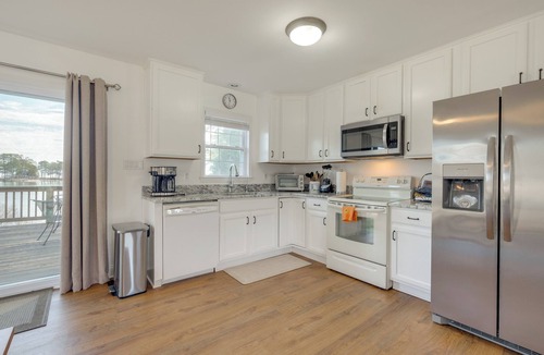 Reedville House | Waterfront Gem w/Deck & Views on Chesapeake Bay!