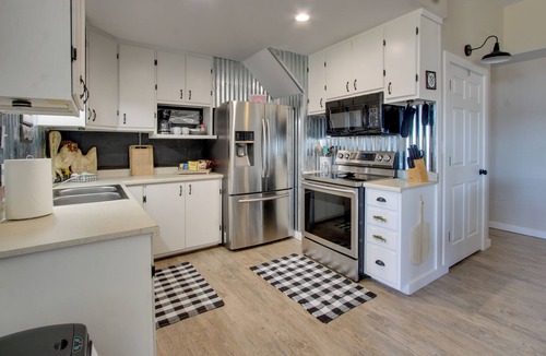 Fort Gaines House | Waterfront Gem w/Fire Pits & Dock in Georgetown