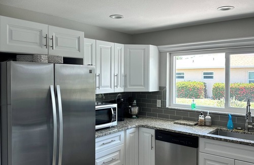 Edgewater House | Waterfront Getaway in Charming Beach Town!