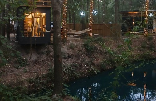 Plantersville House | Waterfront Getaway near Houston – Kayak & Fishing