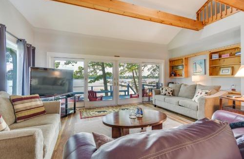 North Rose House | Waterfront Getaway on Sodus Bay: Prime Location!