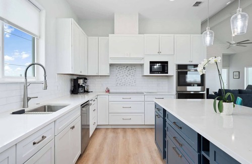 San Patricio County House | Waterfront Getaway w/Pier & Kayak Access!