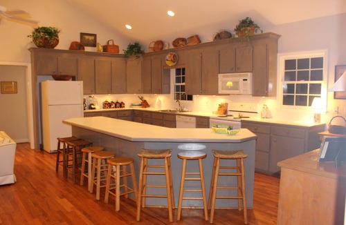 Liberty Hill House | Waterfront Getaway, Relaxing and Comfortable