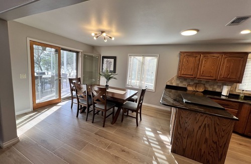 Brownwood House | Waterfront Getaway with Pool, Privat Boat Ramp, Dock & Amazing Views