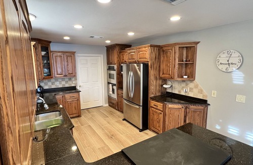 Brownwood House | Waterfront Getaway with Pool, Privat Boat Ramp, Dock & Amazing Views