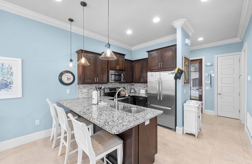 Villa Lago House | Waterfront ~ Golf Cart ~ Community Pool ~ Patio