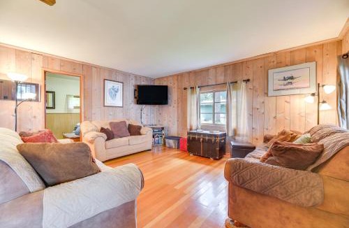 Grapeview House | Waterfront Grapeview Escape with Boat Dock and Views!