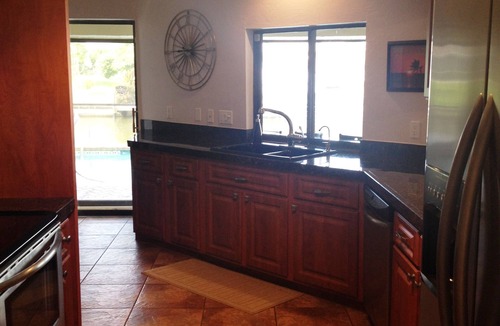 Caloosahatchee House | Waterfront Gulf Access Pool Home - GREAT LOCATION & FRESH REMODEL !