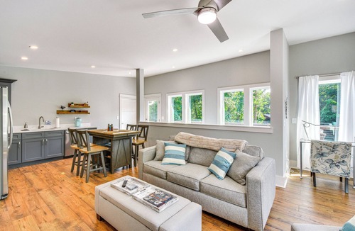 Reed Creek Apartment | Waterfront Hartwell Apartment w/Dock Access!