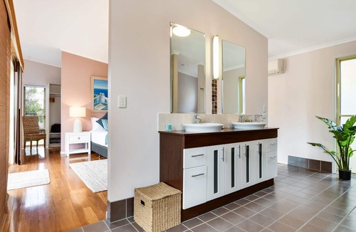 Maroochydore House | Waterfront Haven At Maroochydore