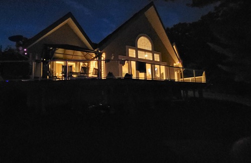 Severn House | Waterfront Haven