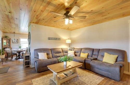 Fort Ann House | Waterfront Haven w/Boat Dock! Fort Ann Retreat