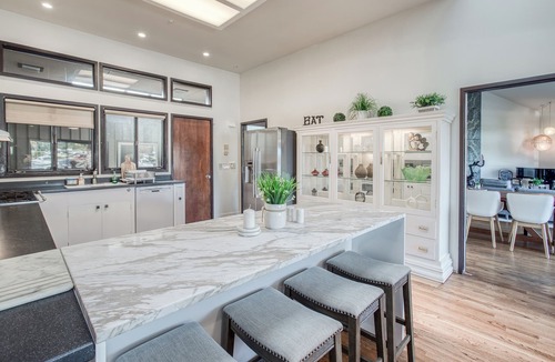 San Rafael House | Waterfront Hawaiian Oasis 2B/2B