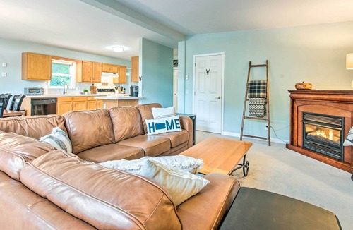 Union Dale House | Waterfront Hideaway ~ 3 Mi to Elk Mountain!