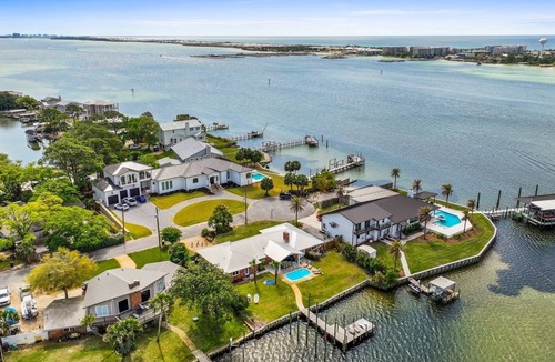 Fort Walton Beach House | Waterfront ~Home~ Private ~Pool & Deep Dock~ Boats