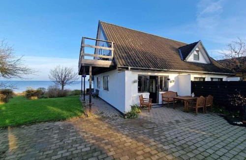 Havnsø Villa | Waterfront Holiday For Multiple Generations